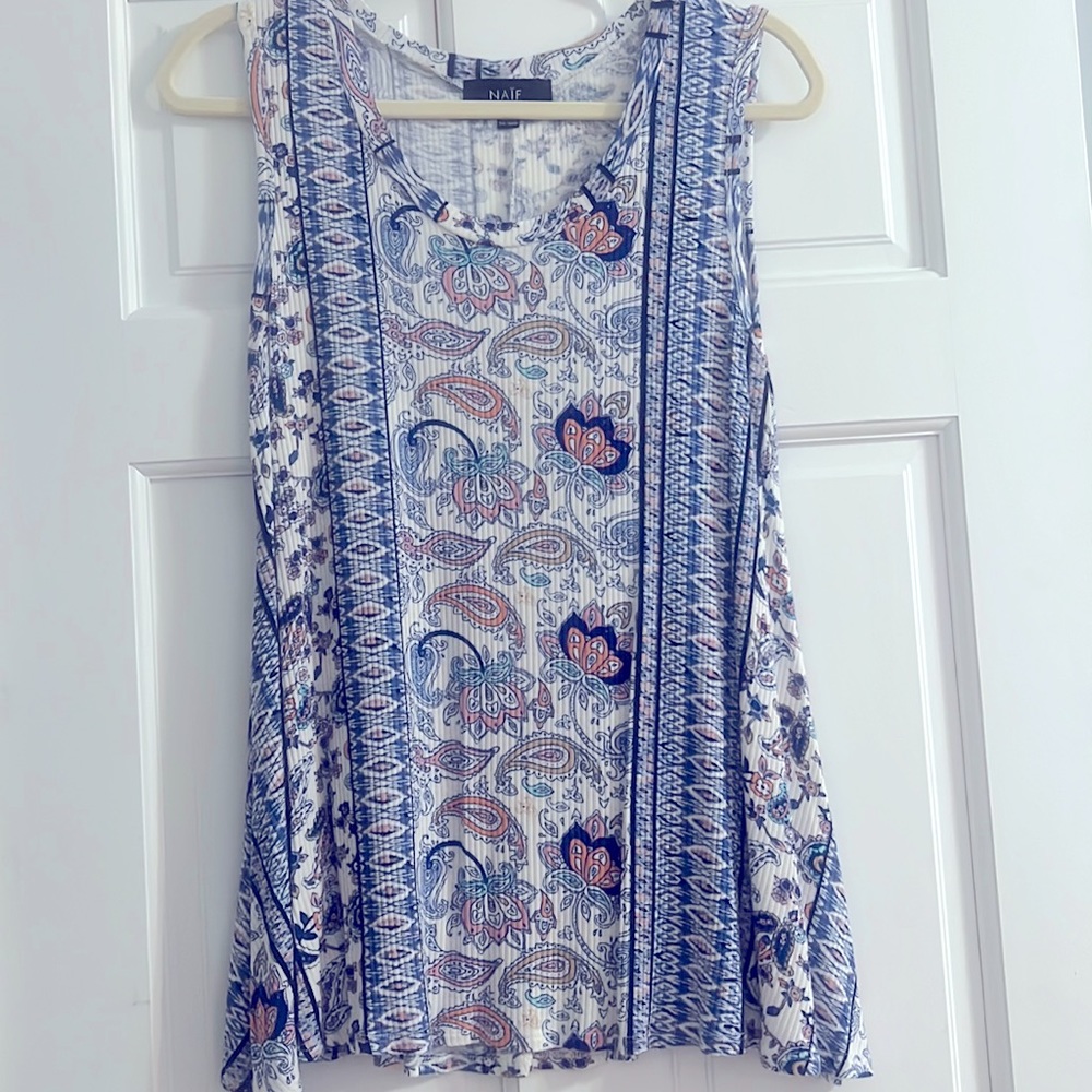 Womens Naïf top